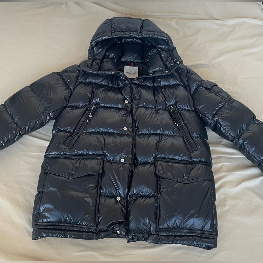 Moncler Chiablese Short Down Jacket (Size 2)